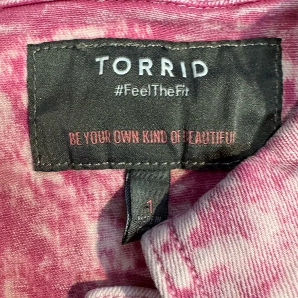 Torrid Trucker Jacket in Denim Pink Wash sz 1 ( 1X / 14 - 16) - Picture 5 of 7